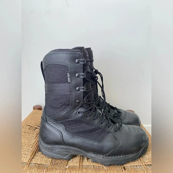 Danner Boots Men’s 8 Striker Torrent 8” Black Work Boot Gore-Tex Vibram Sole - Picture 1 of 9